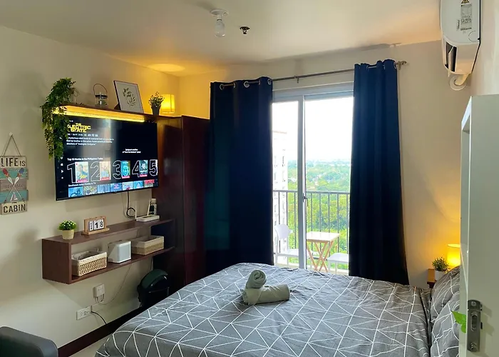 Apartment Near Airport With Balcony Condo *